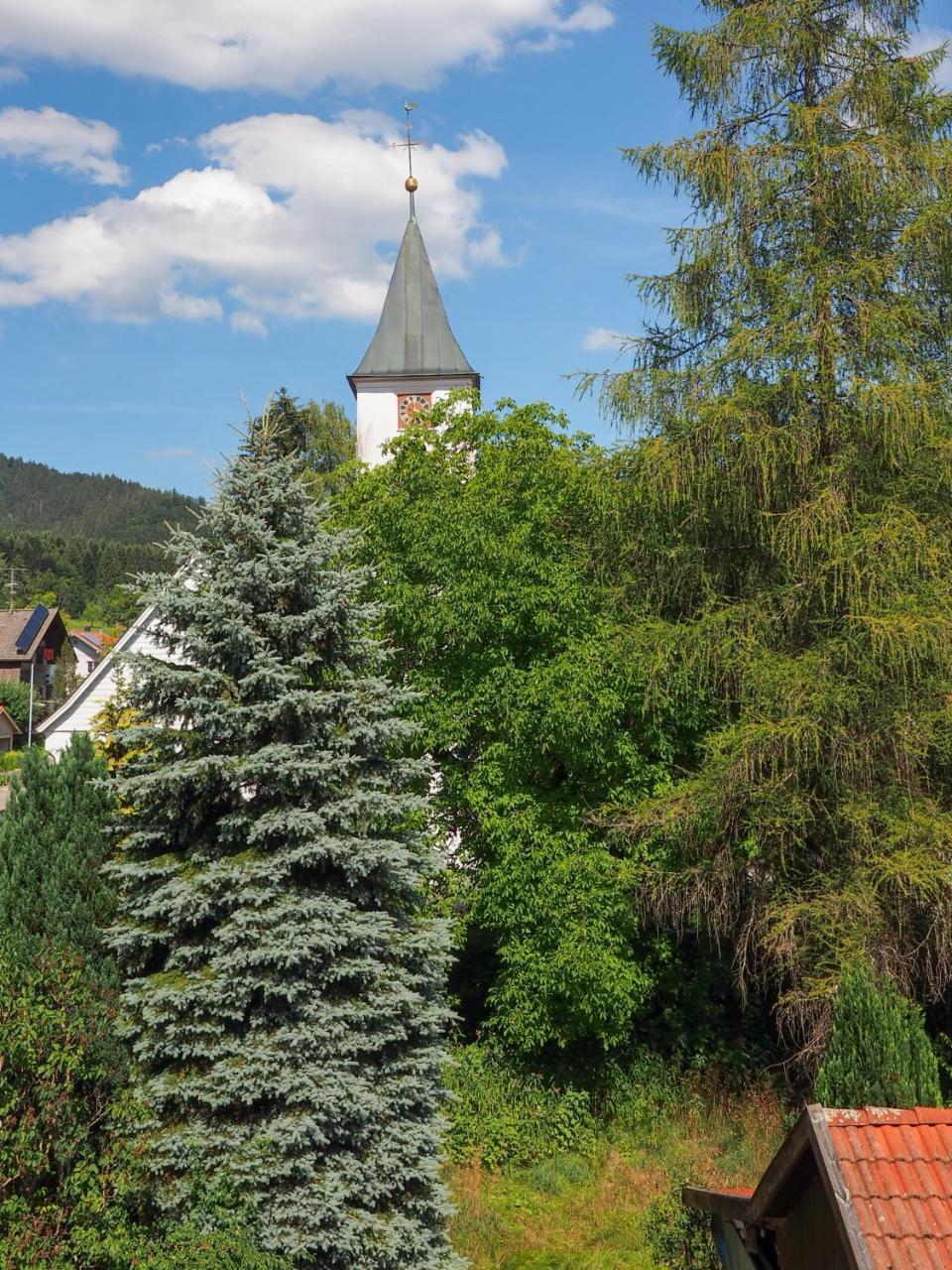 Landgasthof Zum Schwarzen Grat 이스니임알가우 외부 사진