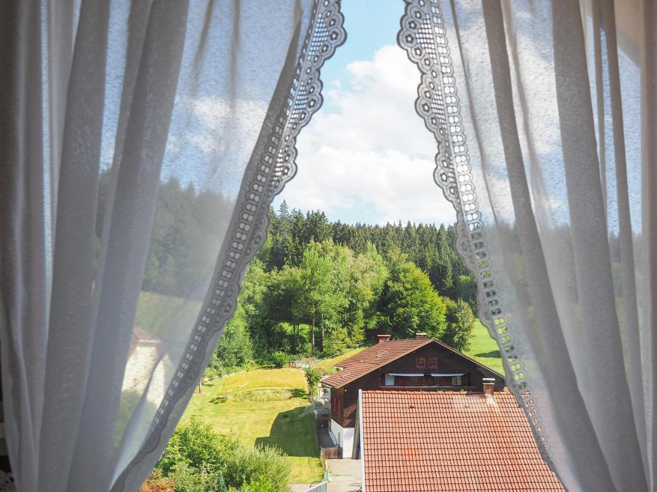 Landgasthof Zum Schwarzen Grat 이스니임알가우 외부 사진